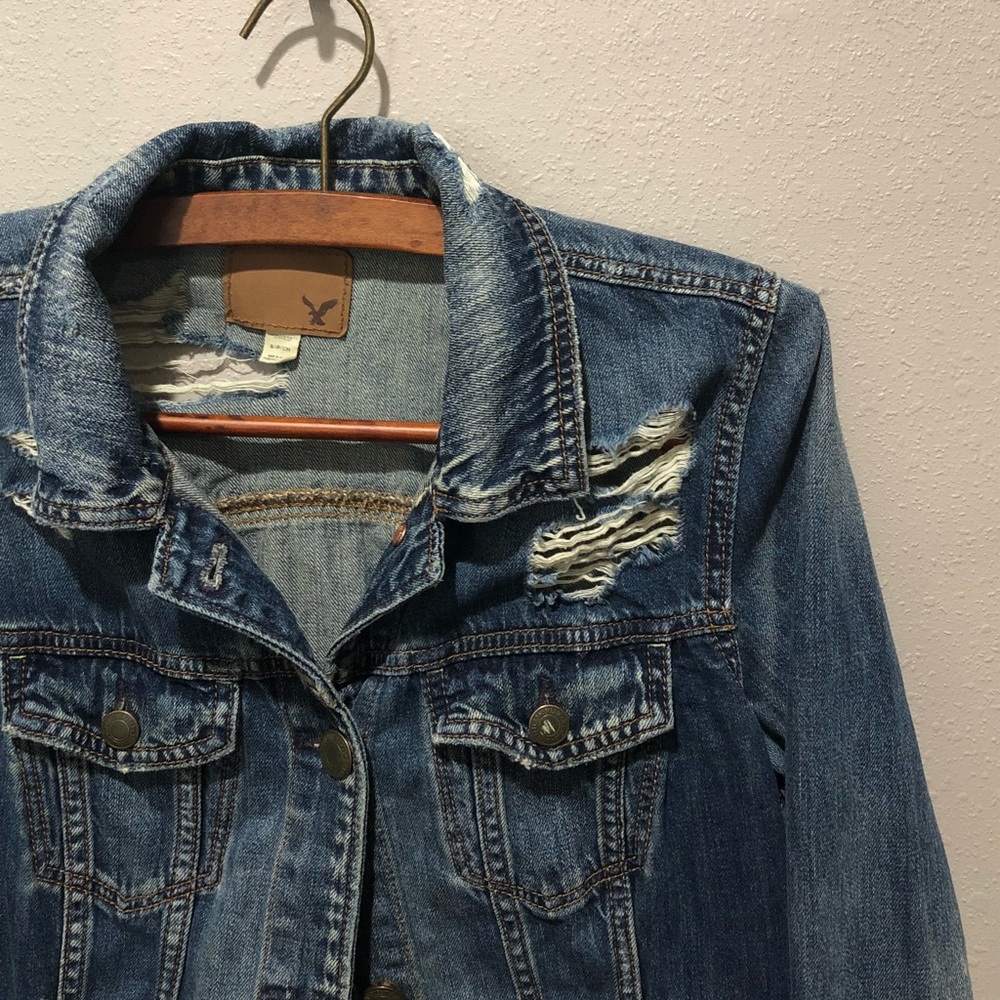 Ripped American eagle Jean jacket